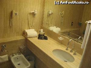 [P13] Hotel Leon d'Oro din Verona » foto by vlado2
 - 
<span class="allrVoted glyphicon glyphicon-heart hidden" id="av550131"></span>
<a class="m-l-10 hidden" id="sv550131" onclick="voting_Foto_DelVot(,550131,17328)" role="button">șterge vot <span class="glyphicon glyphicon-remove"></span></a>
<a id="v9550131" class=" c-red"  onclick="voting_Foto_SetVot(550131)" role="button"><span class="glyphicon glyphicon-heart-empty"></span> <b>LIKE</b> = Votează poza</a> <img class="hidden"  id="f550131W9" src="/imagini/loader.gif" border="0" /><span class="AjErrMes hidden" id="e550131ErM"></span>