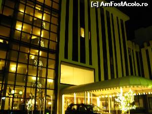 [P19] Hotel Leon d'Oro din Verona » foto by vlado2
 - 
<span class="allrVoted glyphicon glyphicon-heart hidden" id="av550137"></span>
<a class="m-l-10 hidden" id="sv550137" onclick="voting_Foto_DelVot(,550137,17328)" role="button">șterge vot <span class="glyphicon glyphicon-remove"></span></a>
<a id="v9550137" class=" c-red"  onclick="voting_Foto_SetVot(550137)" role="button"><span class="glyphicon glyphicon-heart-empty"></span> <b>LIKE</b> = Votează poza</a> <img class="hidden"  id="f550137W9" src="/imagini/loader.gif" border="0" /><span class="AjErrMes hidden" id="e550137ErM"></span>