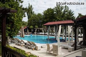 [P14] piscina exterioara » foto by ailynuka
 - 
<span class="allrVoted glyphicon glyphicon-heart hidden" id="av550569"></span>
<a class="m-l-10 hidden" id="sv550569" onclick="voting_Foto_DelVot(,550569,17342)" role="button">șterge vot <span class="glyphicon glyphicon-remove"></span></a>
<a id="v9550569" class=" c-red"  onclick="voting_Foto_SetVot(550569)" role="button"><span class="glyphicon glyphicon-heart-empty"></span> <b>LIKE</b> = Votează poza</a> <img class="hidden"  id="f550569W9" src="/imagini/loader.gif" border="0" /><span class="AjErrMes hidden" id="e550569ErM"></span>