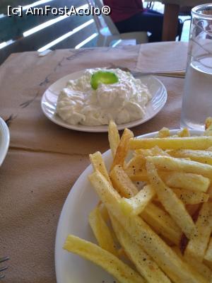[P39] Plaje din sudul Eviei - Beach Almyrichi (Παραλία Αλμυρίχι); taverna Cavo Almirihi » foto by Dragoș_MD
 - 
<span class="allrVoted glyphicon glyphicon-heart hidden" id="av1111033"></span>
<a class="m-l-10 hidden" id="sv1111033" onclick="voting_Foto_DelVot(,1111033,17367)" role="button">șterge vot <span class="glyphicon glyphicon-remove"></span></a>
<a id="v91111033" class=" c-red"  onclick="voting_Foto_SetVot(1111033)" role="button"><span class="glyphicon glyphicon-heart-empty"></span> <b>LIKE</b> = Votează poza</a> <img class="hidden"  id="f1111033W9" src="/imagini/loader.gif" border="0" /><span class="AjErrMes hidden" id="e1111033ErM"></span>