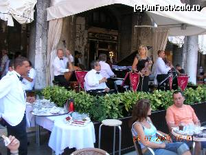[P14] Am bifat și o cafă la Cafe Florian » foto by mauricius*
 - 
<span class="allrVoted glyphicon glyphicon-heart hidden" id="av552566"></span>
<a class="m-l-10 hidden" id="sv552566" onclick="voting_Foto_DelVot(,552566,17391)" role="button">șterge vot <span class="glyphicon glyphicon-remove"></span></a>
<a id="v9552566" class=" c-red"  onclick="voting_Foto_SetVot(552566)" role="button"><span class="glyphicon glyphicon-heart-empty"></span> <b>LIKE</b> = Votează poza</a> <img class="hidden"  id="f552566W9" src="/imagini/loader.gif" border="0" /><span class="AjErrMes hidden" id="e552566ErM"></span>