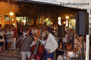[P13] Am prins un rock'and'roll live la o terasa » foto by oaspetele
 - 
<span class="allrVoted glyphicon glyphicon-heart hidden" id="av552595"></span>
<a class="m-l-10 hidden" id="sv552595" onclick="voting_Foto_DelVot(,552595,17392)" role="button">șterge vot <span class="glyphicon glyphicon-remove"></span></a>
<a id="v9552595" class=" c-red"  onclick="voting_Foto_SetVot(552595)" role="button"><span class="glyphicon glyphicon-heart-empty"></span> <b>LIKE</b> = Votează poza</a> <img class="hidden"  id="f552595W9" src="/imagini/loader.gif" border="0" /><span class="AjErrMes hidden" id="e552595ErM"></span>
