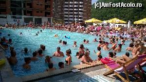 [P12] Strandul Sara's son cel mai modern loc din Herculane. Aflat la circa 20 min de mers pe jos in pas de vacanta de vila Bellevue.  » foto by damn
 - 
<span class="allrVoted glyphicon glyphicon-heart hidden" id="av657630"></span>
<a class="m-l-10 hidden" id="sv657630" onclick="voting_Foto_DelVot(,657630,17407)" role="button">șterge vot <span class="glyphicon glyphicon-remove"></span></a>
<a id="v9657630" class=" c-red"  onclick="voting_Foto_SetVot(657630)" role="button"><span class="glyphicon glyphicon-heart-empty"></span> <b>LIKE</b> = Votează poza</a> <img class="hidden"  id="f657630W9" src="/imagini/loader.gif" border="0" /><span class="AjErrMes hidden" id="e657630ErM"></span>