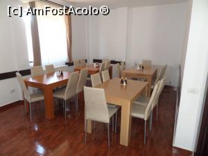 [P06] Sala de mese.  » foto by Safta Radu
 - 
<span class="allrVoted glyphicon glyphicon-heart hidden" id="av1034244"></span>
<a class="m-l-10 hidden" id="sv1034244" onclick="voting_Foto_DelVot(,1034244,17414)" role="button">șterge vot <span class="glyphicon glyphicon-remove"></span></a>
<a id="v91034244" class=" c-red"  onclick="voting_Foto_SetVot(1034244)" role="button"><span class="glyphicon glyphicon-heart-empty"></span> <b>LIKE</b> = Votează poza</a> <img class="hidden"  id="f1034244W9" src="/imagini/loader.gif" border="0" /><span class="AjErrMes hidden" id="e1034244ErM"></span>