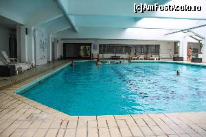 [P21] Remisens Family Hotel Excelsior - la piscina interioara » foto by cristi_an3000
 - 
<span class="allrVoted glyphicon glyphicon-heart hidden" id="av553526"></span>
<a class="m-l-10 hidden" id="sv553526" onclick="voting_Foto_DelVot(,553526,17424)" role="button">șterge vot <span class="glyphicon glyphicon-remove"></span></a>
<a id="v9553526" class=" c-red"  onclick="voting_Foto_SetVot(553526)" role="button"><span class="glyphicon glyphicon-heart-empty"></span> <b>LIKE</b> = Votează poza</a> <img class="hidden"  id="f553526W9" src="/imagini/loader.gif" border="0" /><span class="AjErrMes hidden" id="e553526ErM"></span>
