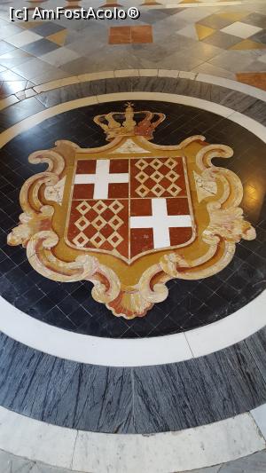[P06] Blazon pe podeaua unui coridor » foto by adrianaglogo
 - 
<span class="allrVoted glyphicon glyphicon-heart hidden" id="av972954"></span>
<a class="m-l-10 hidden" id="sv972954" onclick="voting_Foto_DelVot(,972954,17454)" role="button">șterge vot <span class="glyphicon glyphicon-remove"></span></a>
<a id="v9972954" class=" c-red"  onclick="voting_Foto_SetVot(972954)" role="button"><span class="glyphicon glyphicon-heart-empty"></span> <b>LIKE</b> = Votează poza</a> <img class="hidden"  id="f972954W9" src="/imagini/loader.gif" border="0" /><span class="AjErrMes hidden" id="e972954ErM"></span>