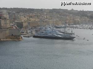[P04] Vedere spre Birgu » foto by IULIU ANTAL
 - 
<span class="allrVoted glyphicon glyphicon-heart hidden" id="av571932"></span>
<a class="m-l-10 hidden" id="sv571932" onclick="voting_Foto_DelVot(,571932,17454)" role="button">șterge vot <span class="glyphicon glyphicon-remove"></span></a>
<a id="v9571932" class=" c-red"  onclick="voting_Foto_SetVot(571932)" role="button"><span class="glyphicon glyphicon-heart-empty"></span> <b>LIKE</b> = Votează poza</a> <img class="hidden"  id="f571932W9" src="/imagini/loader.gif" border="0" /><span class="AjErrMes hidden" id="e571932ErM"></span>