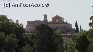 [P39] Biserica si Monahul Sfintei Cruci. Fotografie realizata din Gradina Botanica Argotti. » foto by ovidiuyepi
 - 
<span class="allrVoted glyphicon glyphicon-heart hidden" id="av1231534"></span>
<a class="m-l-10 hidden" id="sv1231534" onclick="voting_Foto_DelVot(,1231534,17454)" role="button">șterge vot <span class="glyphicon glyphicon-remove"></span></a>
<a id="v91231534" class=" c-red"  onclick="voting_Foto_SetVot(1231534)" role="button"><span class="glyphicon glyphicon-heart-empty"></span> <b>LIKE</b> = Votează poza</a> <img class="hidden"  id="f1231534W9" src="/imagini/loader.gif" border="0" /><span class="AjErrMes hidden" id="e1231534ErM"></span>