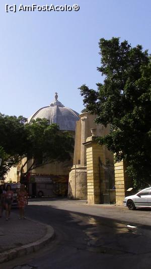 [P55] Biserica Sarria si Turnul de Apa Wignacourt. » foto by ovidiuyepi
 - 
<span class="allrVoted glyphicon glyphicon-heart hidden" id="av1231550"></span>
<a class="m-l-10 hidden" id="sv1231550" onclick="voting_Foto_DelVot(,1231550,17454)" role="button">șterge vot <span class="glyphicon glyphicon-remove"></span></a>
<a id="v91231550" class=" c-red"  onclick="voting_Foto_SetVot(1231550)" role="button"><span class="glyphicon glyphicon-heart-empty"></span> <b>LIKE</b> = Votează poza</a> <img class="hidden"  id="f1231550W9" src="/imagini/loader.gif" border="0" /><span class="AjErrMes hidden" id="e1231550ErM"></span>