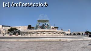 [P17] Fantana Tritonilor reprezinta borna de plecare in vizita prin Valletta. » foto by ovidiuyepi
 - 
<span class="allrVoted glyphicon glyphicon-heart hidden" id="av1277249"></span>
<a class="m-l-10 hidden" id="sv1277249" onclick="voting_Foto_DelVot(,1277249,17454)" role="button">șterge vot <span class="glyphicon glyphicon-remove"></span></a>
<a id="v91277249" class=" c-red"  onclick="voting_Foto_SetVot(1277249)" role="button"><span class="glyphicon glyphicon-heart-empty"></span> <b>LIKE</b> = Votează poza</a> <img class="hidden"  id="f1277249W9" src="/imagini/loader.gif" border="0" /><span class="AjErrMes hidden" id="e1277249ErM"></span>