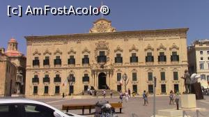 [P03] Auberge de Castille. Sediul guvernului maltez. » foto by ovidiuyepi
 - 
<span class="allrVoted glyphicon glyphicon-heart hidden" id="av1277235"></span>
<a class="m-l-10 hidden" id="sv1277235" onclick="voting_Foto_DelVot(,1277235,17454)" role="button">șterge vot <span class="glyphicon glyphicon-remove"></span></a>
<a id="v91277235" class=" c-red"  onclick="voting_Foto_SetVot(1277235)" role="button"><span class="glyphicon glyphicon-heart-empty"></span> <b>LIKE</b> = Votează poza</a> <img class="hidden"  id="f1277235W9" src="/imagini/loader.gif" border="0" /><span class="AjErrMes hidden" id="e1277235ErM"></span>