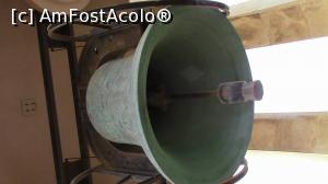 [P78] Clopotul masiv din bronz de la Memorialul Siege Belle. » foto by ovidiuyepi
 - 
<span class="allrVoted glyphicon glyphicon-heart hidden" id="av1277319"></span>
<a class="m-l-10 hidden" id="sv1277319" onclick="voting_Foto_DelVot(,1277319,17454)" role="button">șterge vot <span class="glyphicon glyphicon-remove"></span></a>
<a id="v91277319" class=" c-red"  onclick="voting_Foto_SetVot(1277319)" role="button"><span class="glyphicon glyphicon-heart-empty"></span> <b>LIKE</b> = Votează poza</a> <img class="hidden"  id="f1277319W9" src="/imagini/loader.gif" border="0" /><span class="AjErrMes hidden" id="e1277319ErM"></span>