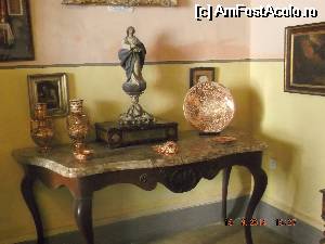 [P08] obiecte ornamentale din portelan si bronz » foto by criss23
 - 
<span class="allrVoted glyphicon glyphicon-heart hidden" id="av571300"></span>
<a class="m-l-10 hidden" id="sv571300" onclick="voting_Foto_DelVot(,571300,17454)" role="button">șterge vot <span class="glyphicon glyphicon-remove"></span></a>
<a id="v9571300" class=" c-red"  onclick="voting_Foto_SetVot(571300)" role="button"><span class="glyphicon glyphicon-heart-empty"></span> <b>LIKE</b> = Votează poza</a> <img class="hidden"  id="f571300W9" src="/imagini/loader.gif" border="0" /><span class="AjErrMes hidden" id="e571300ErM"></span>