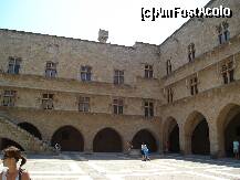 [P01] Castelul Cavalerilor din Rodos - Curtea interioară » foto by Utube
 - 
<span class="allrVoted glyphicon glyphicon-heart hidden" id="av176568"></span>
<a class="m-l-10 hidden" id="sv176568" onclick="voting_Foto_DelVot(,176568,17454)" role="button">șterge vot <span class="glyphicon glyphicon-remove"></span></a>
<a id="v9176568" class=" c-red"  onclick="voting_Foto_SetVot(176568)" role="button"><span class="glyphicon glyphicon-heart-empty"></span> <b>LIKE</b> = Votează poza</a> <img class="hidden"  id="f176568W9" src="/imagini/loader.gif" border="0" /><span class="AjErrMes hidden" id="e176568ErM"></span>