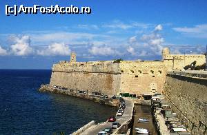 [P01] Fortul St. Elmo vegheaza Portul Marsamxett » foto by Radu Tudoran
 - 
<span class="allrVoted glyphicon glyphicon-heart hidden" id="av813375"></span>
<a class="m-l-10 hidden" id="sv813375" onclick="voting_Foto_DelVot(,813375,17454)" role="button">șterge vot <span class="glyphicon glyphicon-remove"></span></a>
<a id="v9813375" class=" c-red"  onclick="voting_Foto_SetVot(813375)" role="button"><span class="glyphicon glyphicon-heart-empty"></span> <b>LIKE</b> = Votează poza</a> <img class="hidden"  id="f813375W9" src="/imagini/loader.gif" border="0" /><span class="AjErrMes hidden" id="e813375ErM"></span>