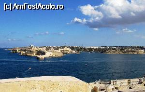[P05] Vedere cu Kalkara luata din Fortul St. Elmo » foto by Radu Tudoran
 - 
<span class="allrVoted glyphicon glyphicon-heart hidden" id="av813379"></span>
<a class="m-l-10 hidden" id="sv813379" onclick="voting_Foto_DelVot(,813379,17454)" role="button">șterge vot <span class="glyphicon glyphicon-remove"></span></a>
<a id="v9813379" class=" c-red"  onclick="voting_Foto_SetVot(813379)" role="button"><span class="glyphicon glyphicon-heart-empty"></span> <b>LIKE</b> = Votează poza</a> <img class="hidden"  id="f813379W9" src="/imagini/loader.gif" border="0" /><span class="AjErrMes hidden" id="e813379ErM"></span>