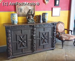 [P10] Cea mai veche piesa de mobilier a casei, care a supravietuit timpului este scrinul cu cruci malteze, datand din perioada de inceput a anilor 1500. » foto by geani anto
 - 
<span class="allrVoted glyphicon glyphicon-heart hidden" id="av1260681"></span>
<a class="m-l-10 hidden" id="sv1260681" onclick="voting_Foto_DelVot(,1260681,17454)" role="button">șterge vot <span class="glyphicon glyphicon-remove"></span></a>
<a id="v91260681" class=" c-red"  onclick="voting_Foto_SetVot(1260681)" role="button"><span class="glyphicon glyphicon-heart-empty"></span> <b>LIKE</b> = Votează poza</a> <img class="hidden"  id="f1260681W9" src="/imagini/loader.gif" border="0" /><span class="AjErrMes hidden" id="e1260681ErM"></span>