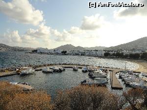 [P15] Parikia - Paros » foto by zuftim
 - 
<span class="allrVoted glyphicon glyphicon-heart hidden" id="av647629"></span>
<a class="m-l-10 hidden" id="sv647629" onclick="voting_Foto_DelVot(,647629,17461)" role="button">șterge vot <span class="glyphicon glyphicon-remove"></span></a>
<a id="v9647629" class=" c-red"  onclick="voting_Foto_SetVot(647629)" role="button"><span class="glyphicon glyphicon-heart-empty"></span> <b>LIKE</b> = Votează poza</a> <img class="hidden"  id="f647629W9" src="/imagini/loader.gif" border="0" /><span class="AjErrMes hidden" id="e647629ErM"></span>