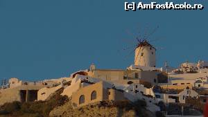 [P17] Oia la apus » foto by Camelia19
 - 
<span class="allrVoted glyphicon glyphicon-heart hidden" id="av560353"></span>
<a class="m-l-10 hidden" id="sv560353" onclick="voting_Foto_DelVot(,560353,17461)" role="button">șterge vot <span class="glyphicon glyphicon-remove"></span></a>
<a id="v9560353" class=" c-red"  onclick="voting_Foto_SetVot(560353)" role="button"><span class="glyphicon glyphicon-heart-empty"></span> <b>LIKE</b> = Votează poza</a> <img class="hidden"  id="f560353W9" src="/imagini/loader.gif" border="0" /><span class="AjErrMes hidden" id="e560353ErM"></span>