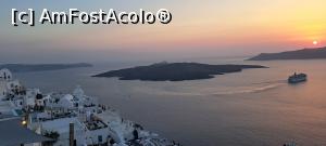 [P05] Primul apus de soare din Fira » foto by irinad
 - 
<span class="allrVoted glyphicon glyphicon-heart hidden" id="av1390074"></span>
<a class="m-l-10 hidden" id="sv1390074" onclick="voting_Foto_DelVot(,1390074,17461)" role="button">șterge vot <span class="glyphicon glyphicon-remove"></span></a>
<a id="v91390074" class=" c-red"  onclick="voting_Foto_SetVot(1390074)" role="button"><span class="glyphicon glyphicon-heart-empty"></span> <b>LIKE</b> = Votează poza</a> <img class="hidden"  id="f1390074W9" src="/imagini/loader.gif" border="0" /><span class="AjErrMes hidden" id="e1390074ErM"></span>