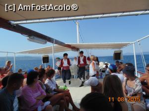 [P02] dansatorii de pe vas » foto by Denisa13
 - 
<span class="allrVoted glyphicon glyphicon-heart hidden" id="av787067"></span>
<a class="m-l-10 hidden" id="sv787067" onclick="voting_Foto_DelVot(,787067,17499)" role="button">șterge vot <span class="glyphicon glyphicon-remove"></span></a>
<a id="v9787067" class=" c-red"  onclick="voting_Foto_SetVot(787067)" role="button"><span class="glyphicon glyphicon-heart-empty"></span> <b>LIKE</b> = Votează poza</a> <img class="hidden"  id="f787067W9" src="/imagini/loader.gif" border="0" /><span class="AjErrMes hidden" id="e787067ErM"></span>