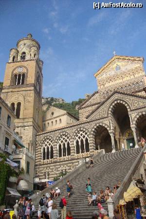 [P25] Duomo Di Amalfi » foto by chucky31*
 - 
<span class="allrVoted glyphicon glyphicon-heart hidden" id="av397519"></span>
<a class="m-l-10 hidden" id="sv397519" onclick="voting_Foto_DelVot(,397519,17505)" role="button">șterge vot <span class="glyphicon glyphicon-remove"></span></a>
<a id="v9397519" class=" c-red"  onclick="voting_Foto_SetVot(397519)" role="button"><span class="glyphicon glyphicon-heart-empty"></span> <b>LIKE</b> = Votează poza</a> <img class="hidden"  id="f397519W9" src="/imagini/loader.gif" border="0" /><span class="AjErrMes hidden" id="e397519ErM"></span>