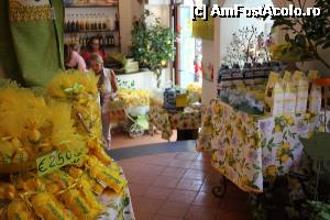 [P09] Butic cu produce locale din lămai, săpun, limoncello, lumânări cu aromă de lămâie, boboane.  » foto by gettutza
 - 
<span class="allrVoted glyphicon glyphicon-heart hidden" id="av496014"></span>
<a class="m-l-10 hidden" id="sv496014" onclick="voting_Foto_DelVot(,496014,17505)" role="button">șterge vot <span class="glyphicon glyphicon-remove"></span></a>
<a id="v9496014" class=" c-red"  onclick="voting_Foto_SetVot(496014)" role="button"><span class="glyphicon glyphicon-heart-empty"></span> <b>LIKE</b> = Votează poza</a> <img class="hidden"  id="f496014W9" src="/imagini/loader.gif" border="0" /><span class="AjErrMes hidden" id="e496014ErM"></span>