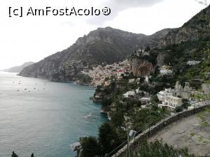 [P85] Positano văzut de pe șoseaua de coastă » foto by crismis
 - 
<span class="allrVoted glyphicon glyphicon-heart hidden" id="av965730"></span>
<a class="m-l-10 hidden" id="sv965730" onclick="voting_Foto_DelVot(,965730,17505)" role="button">șterge vot <span class="glyphicon glyphicon-remove"></span></a>
<a id="v9965730" class=" c-red"  onclick="voting_Foto_SetVot(965730)" role="button"><span class="glyphicon glyphicon-heart-empty"></span> <b>LIKE</b> = Votează poza</a> <img class="hidden"  id="f965730W9" src="/imagini/loader.gif" border="0" /><span class="AjErrMes hidden" id="e965730ErM"></span>