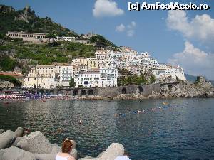[P15] O parte din Amalfi.  » foto by nakamura
 - 
<span class="allrVoted glyphicon glyphicon-heart hidden" id="av559273"></span>
<a class="m-l-10 hidden" id="sv559273" onclick="voting_Foto_DelVot(,559273,17505)" role="button">șterge vot <span class="glyphicon glyphicon-remove"></span></a>
<a id="v9559273" class=" c-red"  onclick="voting_Foto_SetVot(559273)" role="button"><span class="glyphicon glyphicon-heart-empty"></span> <b>LIKE</b> = Votează poza</a> <img class="hidden"  id="f559273W9" src="/imagini/loader.gif" border="0" /><span class="AjErrMes hidden" id="e559273ErM"></span>