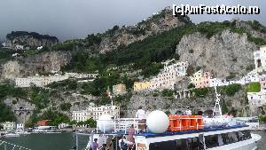 [P15] Amalfi vazut de pe vas » foto by elenaadina
 - 
<span class="allrVoted glyphicon glyphicon-heart hidden" id="av504357"></span>
<a class="m-l-10 hidden" id="sv504357" onclick="voting_Foto_DelVot(,504357,17505)" role="button">șterge vot <span class="glyphicon glyphicon-remove"></span></a>
<a id="v9504357" class=" c-red"  onclick="voting_Foto_SetVot(504357)" role="button"><span class="glyphicon glyphicon-heart-empty"></span> <b>LIKE</b> = Votează poza</a> <img class="hidden"  id="f504357W9" src="/imagini/loader.gif" border="0" /><span class="AjErrMes hidden" id="e504357ErM"></span>