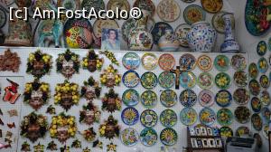 [P35] Vestita ceramica de Vietri.  » foto by Aurici
 - 
<span class="allrVoted glyphicon glyphicon-heart hidden" id="av852069"></span>
<a class="m-l-10 hidden" id="sv852069" onclick="voting_Foto_DelVot(,852069,17505)" role="button">șterge vot <span class="glyphicon glyphicon-remove"></span></a>
<a id="v9852069" class=" c-red"  onclick="voting_Foto_SetVot(852069)" role="button"><span class="glyphicon glyphicon-heart-empty"></span> <b>LIKE</b> = Votează poza</a> <img class="hidden"  id="f852069W9" src="/imagini/loader.gif" border="0" /><span class="AjErrMes hidden" id="e852069ErM"></span>