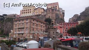 [P46] Portul turistic din Sorrento.  » foto by Aurici
 - 
<span class="allrVoted glyphicon glyphicon-heart hidden" id="av852080"></span>
<a class="m-l-10 hidden" id="sv852080" onclick="voting_Foto_DelVot(,852080,17505)" role="button">șterge vot <span class="glyphicon glyphicon-remove"></span></a>
<a id="v9852080" class=" c-red"  onclick="voting_Foto_SetVot(852080)" role="button"><span class="glyphicon glyphicon-heart-empty"></span> <b>LIKE</b> = Votează poza</a> <img class="hidden"  id="f852080W9" src="/imagini/loader.gif" border="0" /><span class="AjErrMes hidden" id="e852080ErM"></span>