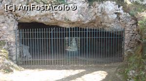 [P59] Grota Evei din Villa Cimbrone.  » foto by Aurici
 - 
<span class="allrVoted glyphicon glyphicon-heart hidden" id="av852093"></span>
<a class="m-l-10 hidden" id="sv852093" onclick="voting_Foto_DelVot(,852093,17505)" role="button">șterge vot <span class="glyphicon glyphicon-remove"></span></a>
<a id="v9852093" class=" c-red"  onclick="voting_Foto_SetVot(852093)" role="button"><span class="glyphicon glyphicon-heart-empty"></span> <b>LIKE</b> = Votează poza</a> <img class="hidden"  id="f852093W9" src="/imagini/loader.gif" border="0" /><span class="AjErrMes hidden" id="e852093ErM"></span>