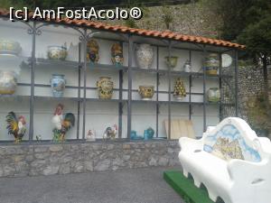 [P27] La fabrica de ceramica pe care am vizitat-o. Aceasta, foarte aproape de Positano.  » foto by Aurici
 - 
<span class="allrVoted glyphicon glyphicon-heart hidden" id="av852931"></span>
<a class="m-l-10 hidden" id="sv852931" onclick="voting_Foto_DelVot(,852931,17505)" role="button">șterge vot <span class="glyphicon glyphicon-remove"></span></a>
<a id="v9852931" class=" c-red"  onclick="voting_Foto_SetVot(852931)" role="button"><span class="glyphicon glyphicon-heart-empty"></span> <b>LIKE</b> = Votează poza</a> <img class="hidden"  id="f852931W9" src="/imagini/loader.gif" border="0" /><span class="AjErrMes hidden" id="e852931ErM"></span>