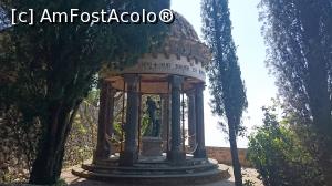[P36] Templul lui Bachus, Villa Cimbrone.  » foto by Aurici
 - 
<span class="allrVoted glyphicon glyphicon-heart hidden" id="av852992"></span>
<a class="m-l-10 hidden" id="sv852992" onclick="voting_Foto_DelVot(,852992,17505)" role="button">șterge vot <span class="glyphicon glyphicon-remove"></span></a>
<a id="v9852992" class=" c-red"  onclick="voting_Foto_SetVot(852992)" role="button"><span class="glyphicon glyphicon-heart-empty"></span> <b>LIKE</b> = Votează poza</a> <img class="hidden"  id="f852992W9" src="/imagini/loader.gif" border="0" /><span class="AjErrMes hidden" id="e852992ErM"></span>