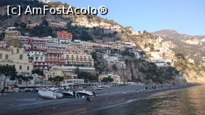 [P05] Plaja Spiaggia Grande, de 300 de metri din Positano, una dintre cele mai mari dupa coasta...  » foto by Aurici
 - 
<span class="allrVoted glyphicon glyphicon-heart hidden" id="av852871"></span>
<a class="m-l-10 hidden" id="sv852871" onclick="voting_Foto_DelVot(,852871,17505)" role="button">șterge vot <span class="glyphicon glyphicon-remove"></span></a>
<a id="v9852871" class=" c-red"  onclick="voting_Foto_SetVot(852871)" role="button"><span class="glyphicon glyphicon-heart-empty"></span> <b>LIKE</b> = Votează poza</a> <img class="hidden"  id="f852871W9" src="/imagini/loader.gif" border="0" /><span class="AjErrMes hidden" id="e852871ErM"></span>