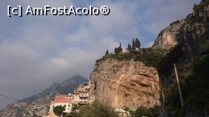 [P07] Cimitirul din Positano. Acolo, sus pe stanca din fata.  » foto by Aurici
 - 
<span class="allrVoted glyphicon glyphicon-heart hidden" id="av852876"></span>
<a class="m-l-10 hidden" id="sv852876" onclick="voting_Foto_DelVot(,852876,17505)" role="button">șterge vot <span class="glyphicon glyphicon-remove"></span></a>
<a id="v9852876" class=" c-red"  onclick="voting_Foto_SetVot(852876)" role="button"><span class="glyphicon glyphicon-heart-empty"></span> <b>LIKE</b> = Votează poza</a> <img class="hidden"  id="f852876W9" src="/imagini/loader.gif" border="0" /><span class="AjErrMes hidden" id="e852876ErM"></span>