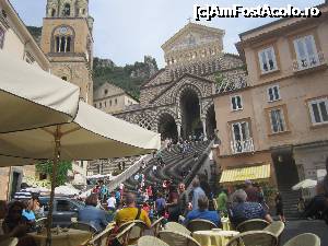 [P17] Domul din Amalfi- San Andre 9greu de fotografiat din cauza teraselor si a umbrelelor, cu cele 62 de trepte (pe a treizeci si una cred ca sunt si eu » foto by bica adriana
 - 
<span class="allrVoted glyphicon glyphicon-heart hidden" id="av695224"></span>
<a class="m-l-10 hidden" id="sv695224" onclick="voting_Foto_DelVot(,695224,17505)" role="button">șterge vot <span class="glyphicon glyphicon-remove"></span></a>
<a id="v9695224" class=" c-red"  onclick="voting_Foto_SetVot(695224)" role="button"><span class="glyphicon glyphicon-heart-empty"></span> <b>LIKE</b> = Votează poza</a> <img class="hidden"  id="f695224W9" src="/imagini/loader.gif" border="0" /><span class="AjErrMes hidden" id="e695224ErM"></span>
