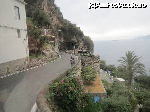[P58] Singura strada din Praiano » foto by bica adriana
 - 
<span class="allrVoted glyphicon glyphicon-heart hidden" id="av695268"></span>
<a class="m-l-10 hidden" id="sv695268" onclick="voting_Foto_DelVot(,695268,17505)" role="button">șterge vot <span class="glyphicon glyphicon-remove"></span></a>
<a id="v9695268" class=" c-red"  onclick="voting_Foto_SetVot(695268)" role="button"><span class="glyphicon glyphicon-heart-empty"></span> <b>LIKE</b> = Votează poza</a> <img class="hidden"  id="f695268W9" src="/imagini/loader.gif" border="0" /><span class="AjErrMes hidden" id="e695268ErM"></span>