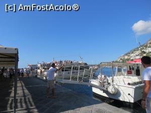 [P02] asteptand ferry catre CAPRI » foto by indiralisa_26
 - 
<span class="allrVoted glyphicon glyphicon-heart hidden" id="av1102057"></span>
<a class="m-l-10 hidden" id="sv1102057" onclick="voting_Foto_DelVot(,1102057,17505)" role="button">șterge vot <span class="glyphicon glyphicon-remove"></span></a>
<a id="v91102057" class=" c-red"  onclick="voting_Foto_SetVot(1102057)" role="button"><span class="glyphicon glyphicon-heart-empty"></span> <b>LIKE</b> = Votează poza</a> <img class="hidden"  id="f1102057W9" src="/imagini/loader.gif" border="0" /><span class="AjErrMes hidden" id="e1102057ErM"></span>