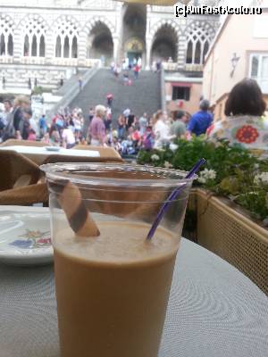 [P08] Piata Domului din Amalfi - Crema di Caffe » foto by alehandra_dada
 - 
<span class="allrVoted glyphicon glyphicon-heart hidden" id="av558535"></span>
<a class="m-l-10 hidden" id="sv558535" onclick="voting_Foto_DelVot(,558535,17505)" role="button">șterge vot <span class="glyphicon glyphicon-remove"></span></a>
<a id="v9558535" class=" c-red"  onclick="voting_Foto_SetVot(558535)" role="button"><span class="glyphicon glyphicon-heart-empty"></span> <b>LIKE</b> = Votează poza</a> <img class="hidden"  id="f558535W9" src="/imagini/loader.gif" border="0" /><span class="AjErrMes hidden" id="e558535ErM"></span>