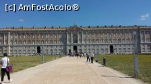 [P15] Palatul de la Caserta » foto by mariana07
 - 
<span class="allrVoted glyphicon glyphicon-heart hidden" id="av863530"></span>
<a class="m-l-10 hidden" id="sv863530" onclick="voting_Foto_DelVot(,863530,17505)" role="button">șterge vot <span class="glyphicon glyphicon-remove"></span></a>
<a id="v9863530" class=" c-red"  onclick="voting_Foto_SetVot(863530)" role="button"><span class="glyphicon glyphicon-heart-empty"></span> <b>LIKE</b> = Votează poza</a> <img class="hidden"  id="f863530W9" src="/imagini/loader.gif" border="0" /><span class="AjErrMes hidden" id="e863530ErM"></span>