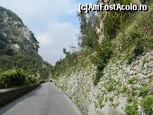 [P28] Drumul spre Ravello cca. 2km pe un singur sens » foto by claudiu 71
 - 
<span class="allrVoted glyphicon glyphicon-heart hidden" id="av485380"></span>
<a class="m-l-10 hidden" id="sv485380" onclick="voting_Foto_DelVot(,485380,17505)" role="button">șterge vot <span class="glyphicon glyphicon-remove"></span></a>
<a id="v9485380" class=" c-red"  onclick="voting_Foto_SetVot(485380)" role="button"><span class="glyphicon glyphicon-heart-empty"></span> <b>LIKE</b> = Votează poza</a> <img class="hidden"  id="f485380W9" src="/imagini/loader.gif" border="0" /><span class="AjErrMes hidden" id="e485380ErM"></span>