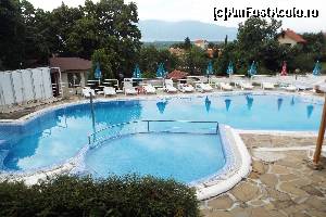 [P04] Piscina... ploua si nu era nimeni in acel moment!  » foto by danette*
 - 
<span class="allrVoted glyphicon glyphicon-heart hidden" id="av558676"></span>
<a class="m-l-10 hidden" id="sv558676" onclick="voting_Foto_DelVot(,558676,17507)" role="button">șterge vot <span class="glyphicon glyphicon-remove"></span></a>
<a id="v9558676" class=" c-red"  onclick="voting_Foto_SetVot(558676)" role="button"><span class="glyphicon glyphicon-heart-empty"></span> <b>LIKE</b> = Votează poza</a> <img class="hidden"  id="f558676W9" src="/imagini/loader.gif" border="0" /><span class="AjErrMes hidden" id="e558676ErM"></span>
