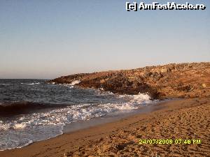 [P18] Plaja de la Malia vazuta din celalalt unghi, cu o zona mai salbatica.  » foto by calatorul
 - 
<span class="allrVoted glyphicon glyphicon-heart hidden" id="av682358"></span>
<a class="m-l-10 hidden" id="sv682358" onclick="voting_Foto_DelVot(,682358,17543)" role="button">șterge vot <span class="glyphicon glyphicon-remove"></span></a>
<a id="v9682358" class=" c-red"  onclick="voting_Foto_SetVot(682358)" role="button"><span class="glyphicon glyphicon-heart-empty"></span> <b>LIKE</b> = Votează poza</a> <img class="hidden"  id="f682358W9" src="/imagini/loader.gif" border="0" /><span class="AjErrMes hidden" id="e682358ErM"></span>
