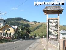 [P11] La intrarea in comuna ne intampina un panou publicitar iar in zare,un peisaj superb » foto by dorgo
 - 
<span class="allrVoted glyphicon glyphicon-heart hidden" id="av184689"></span>
<a class="m-l-10 hidden" id="sv184689" onclick="voting_Foto_DelVot(,184689,17554)" role="button">șterge vot <span class="glyphicon glyphicon-remove"></span></a>
<a id="v9184689" class=" c-red"  onclick="voting_Foto_SetVot(184689)" role="button"><span class="glyphicon glyphicon-heart-empty"></span> <b>LIKE</b> = Votează poza</a> <img class="hidden"  id="f184689W9" src="/imagini/loader.gif" border="0" /><span class="AjErrMes hidden" id="e184689ErM"></span>