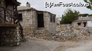 [P30] case din satul Castro.  » foto by adutza_ghiocel
 - 
<span class="allrVoted glyphicon glyphicon-heart hidden" id="av681531"></span>
<a class="m-l-10 hidden" id="sv681531" onclick="voting_Foto_DelVot(,681531,17583)" role="button">șterge vot <span class="glyphicon glyphicon-remove"></span></a>
<a id="v9681531" class=" c-red"  onclick="voting_Foto_SetVot(681531)" role="button"><span class="glyphicon glyphicon-heart-empty"></span> <b>LIKE</b> = Votează poza</a> <img class="hidden"  id="f681531W9" src="/imagini/loader.gif" border="0" /><span class="AjErrMes hidden" id="e681531ErM"></span>
