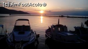 [P19] Apus de soare in portul vechi din Limenas » foto by dorgo
 - 
<span class="allrVoted glyphicon glyphicon-heart hidden" id="av1156537"></span>
<a class="m-l-10 hidden" id="sv1156537" onclick="voting_Foto_DelVot(,1156537,17584)" role="button">șterge vot <span class="glyphicon glyphicon-remove"></span></a>
<a id="v91156537" class=" c-red"  onclick="voting_Foto_SetVot(1156537)" role="button"><span class="glyphicon glyphicon-heart-empty"></span> <b>LIKE</b> = Votează poza</a> <img class="hidden"  id="f1156537W9" src="/imagini/loader.gif" border="0" /><span class="AjErrMes hidden" id="e1156537ErM"></span>