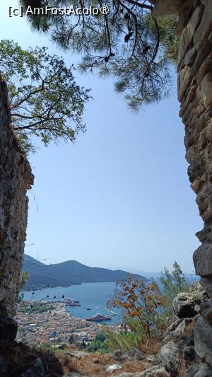 [P03] Limenas văzut de la cetate. » foto by tata123 🔱
 - 
<span class="allrVoted glyphicon glyphicon-heart hidden" id="av1475224"></span>
<a class="m-l-10 hidden" id="sv1475224" onclick="voting_Foto_DelVot(,1475224,17584)" role="button">șterge vot <span class="glyphicon glyphicon-remove"></span></a>
<a id="v91475224" class=" c-red"  onclick="voting_Foto_SetVot(1475224)" role="button"><span class="glyphicon glyphicon-heart-empty"></span> <b>LIKE</b> = Votează poza</a> <img class="hidden"  id="f1475224W9" src="/imagini/loader.gif" border="0" /><span class="AjErrMes hidden" id="e1475224ErM"></span>