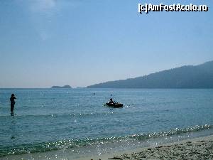 [P07] Se poate iesi usor cu o barca pneumatica in golful de la Chrissy Ammoudia, la adapost de vant.  » foto by calatorul
 - 
<span class="allrVoted glyphicon glyphicon-heart hidden" id="av563540"></span>
<a class="m-l-10 hidden" id="sv563540" onclick="voting_Foto_DelVot(,563540,17592)" role="button">șterge vot <span class="glyphicon glyphicon-remove"></span></a>
<a id="v9563540" class=" c-red"  onclick="voting_Foto_SetVot(563540)" role="button"><span class="glyphicon glyphicon-heart-empty"></span> <b>LIKE</b> = Votează poza</a> <img class="hidden"  id="f563540W9" src="/imagini/loader.gif" border="0" /><span class="AjErrMes hidden" id="e563540ErM"></span>